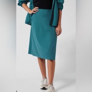 Athleta Plus Size Cosmic Skirt NWT in a Gorgeous Teal Color